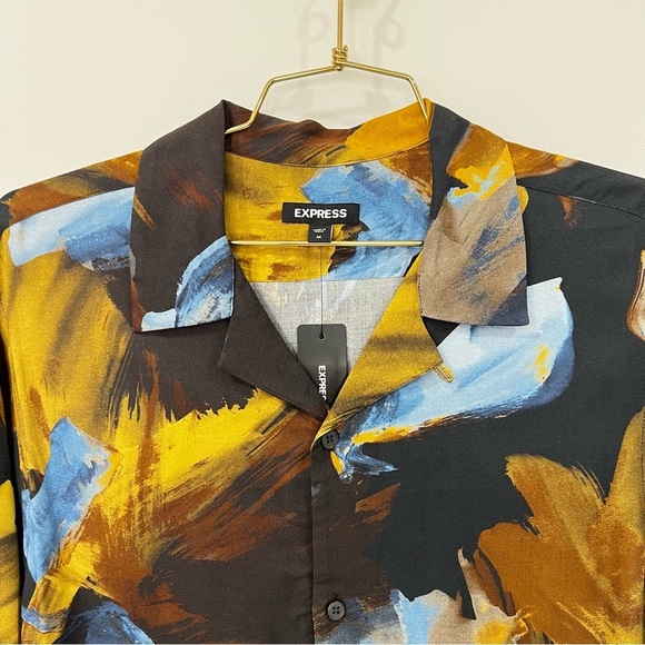 Express Multicolor Abstract Button-Up Shirt Size Medium Rayon Short Sleeve Brown - Picture 5 of 5